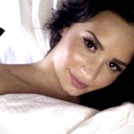 Demi Lovato - Topic