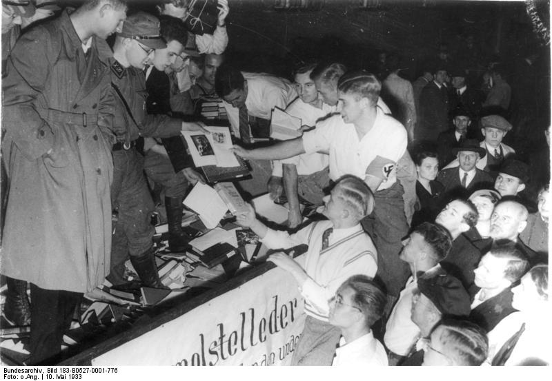 Bundesarchiv Bild 183-B0527-0001-776, Berlin, Bücherverbrennung