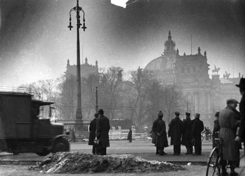 Bundesarchiv Bild 146-1977-148-19A, Berlin, Reichstagsbrand
