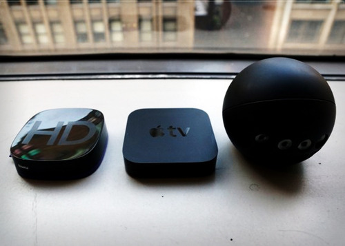Media streaming standoff: Roku vs. Apple TV vs. Nexus Q!

Google&#8217;s Nexus Q is the newest kid on the streaming block. CNET puts it head-to-head our favorite tried-and-true stalwarts, the Apple TV and the Roku.

No matter who wins, traditional cable loses.