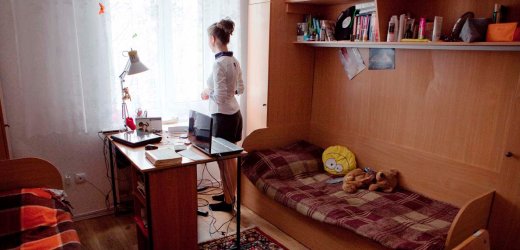Zimmermangel in der Ukraine: Studenten räumen Wohnheime für Fußballfans