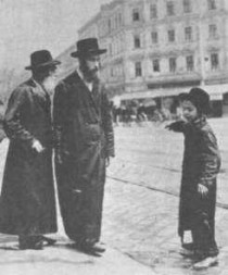 http://www.hagalil.com/deutschland/ost/judentum/ostjudentum.htm