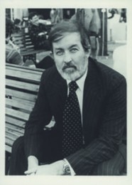 George V. Higgins (© Jerry Bauer/Kunstmann Verlag)