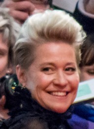„Trine Dyrholm Berlinale 2014“ von Sebaso - Eigenes Werk. Lizenziert unter CC BY-SA 3.0 über Wikimedia Commons - http://commons.wikimedia.org/wiki/File:Trine_Dyrholm_Berlinale_2014.jpg#mediaviewer/File:Trine_Dyrholm_Berlinale_2014.jpg