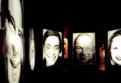 Kubus mit Portraits von Stefan Moses  2001