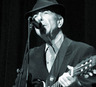weiterlesen: „Ich wurde in Ketten geboren. Es war windig und trockenes Laub schlug gegen die Krankenhauswände. Ich war am Leben.“ Zum 75. Geburtstag von Leonard Cohen.