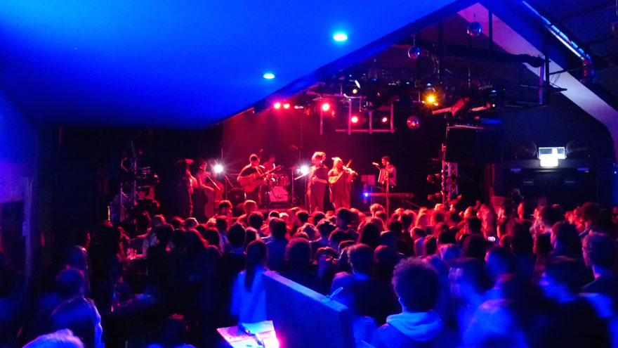 Saint Chameleon at Postgarage