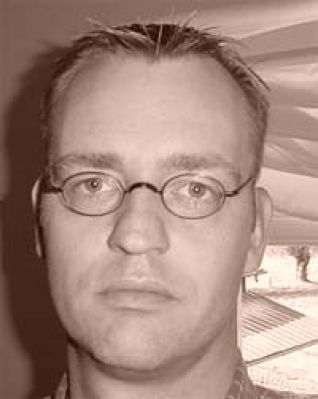 http://www.hoerfabrik.de/index2.htm