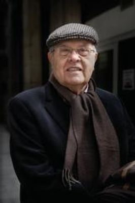  Genis J. Muñoz