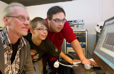 Thomas Körber (links im Bild), Jungsprecher Alexander Siebrecht (Schreivogel junior) und Sven Schreivogel alias C.B. Andergast (rechts im Bild)