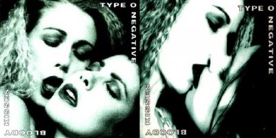 BLOODY KISSES