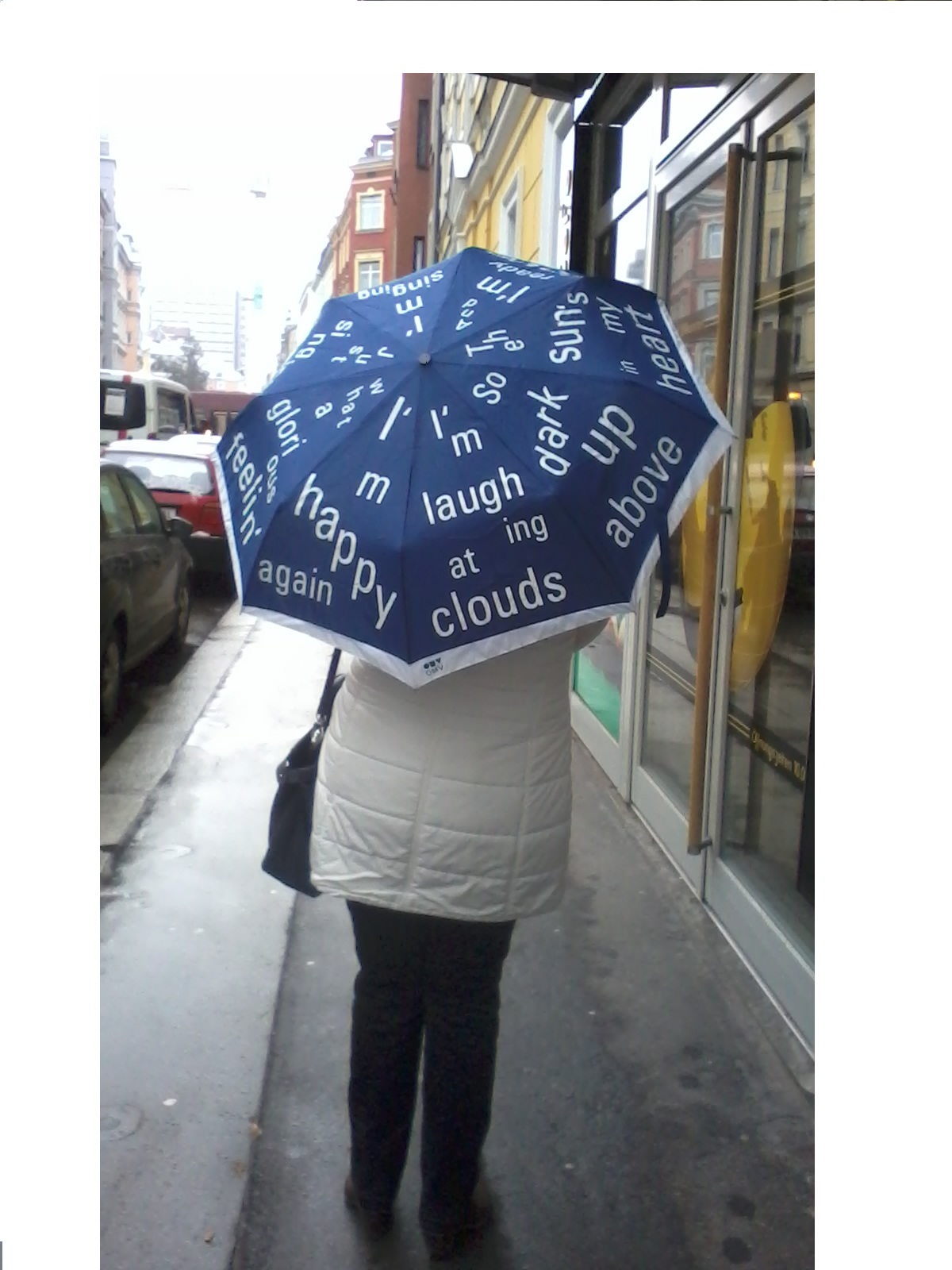 Singing in the Rain - Gute Laune Schnappschuss gegen mieses Innsbrucker Aschermittwochs-Katerwetter