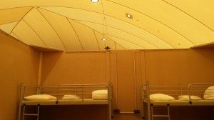 Traglufthalle_Schlafkojen-nach-oben-offen_web
