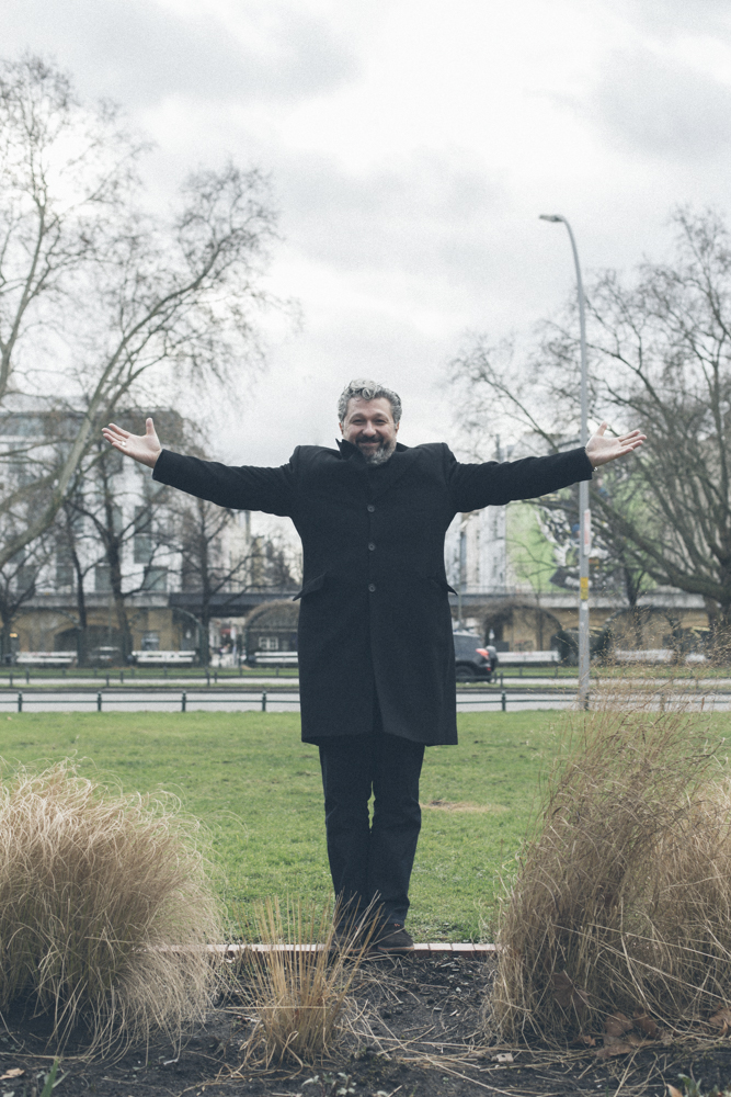 Aykut Kayacik Portrat am Savignyplatz