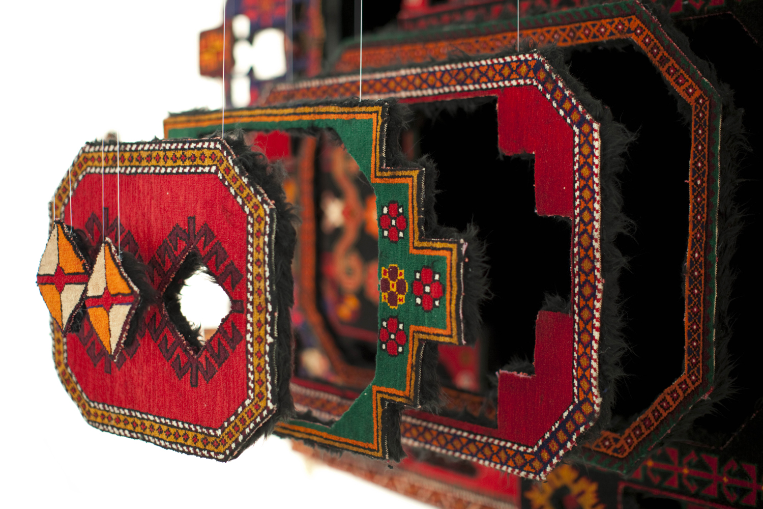 faig-ahmed-kuenstler-10_renk