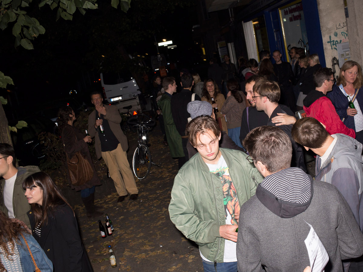 2016-09-30-liebes-wedding-vernissage-darwin-stapel33