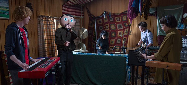 Frank (Lenny Abrahamson)
