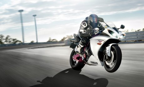 Yamaha YZF-R1 • Foto © Yamaha