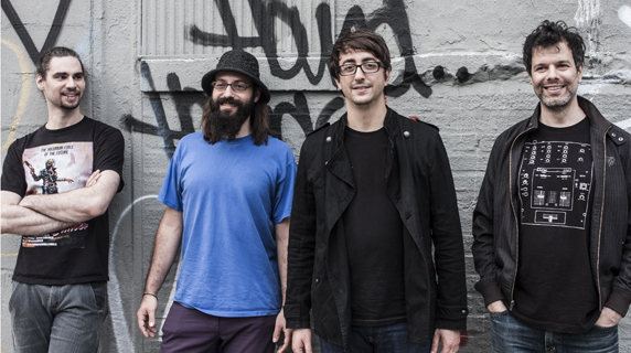 Die Band rund um Shanir Ezra Blumenkranz: Abraxas.