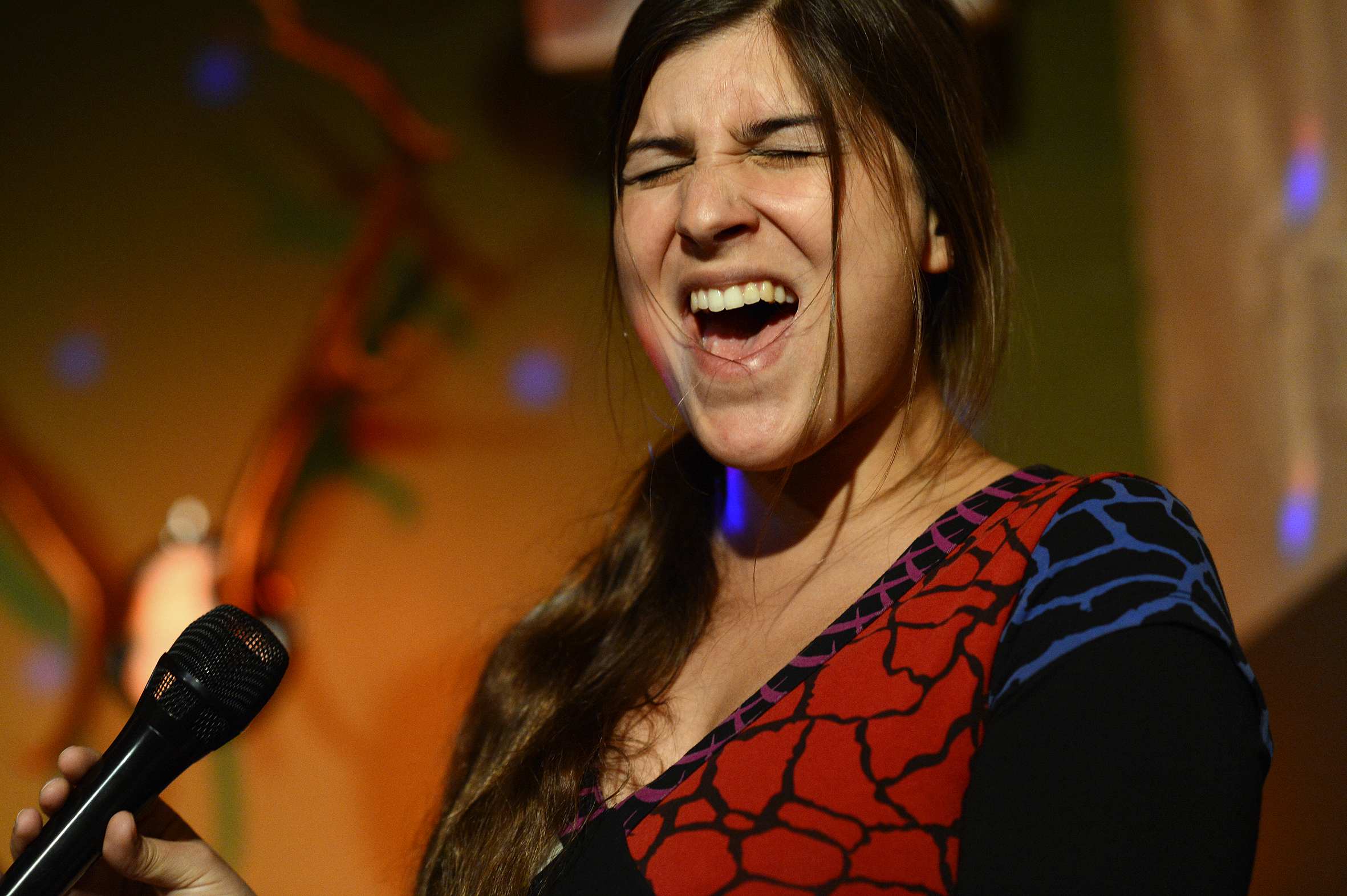 Hat in Köln ihre Heimat gefunden. Musikalisch ist sie aber in der ganzen Welt zuhause: Filippa Gojo (Bild: filippagojo.de)