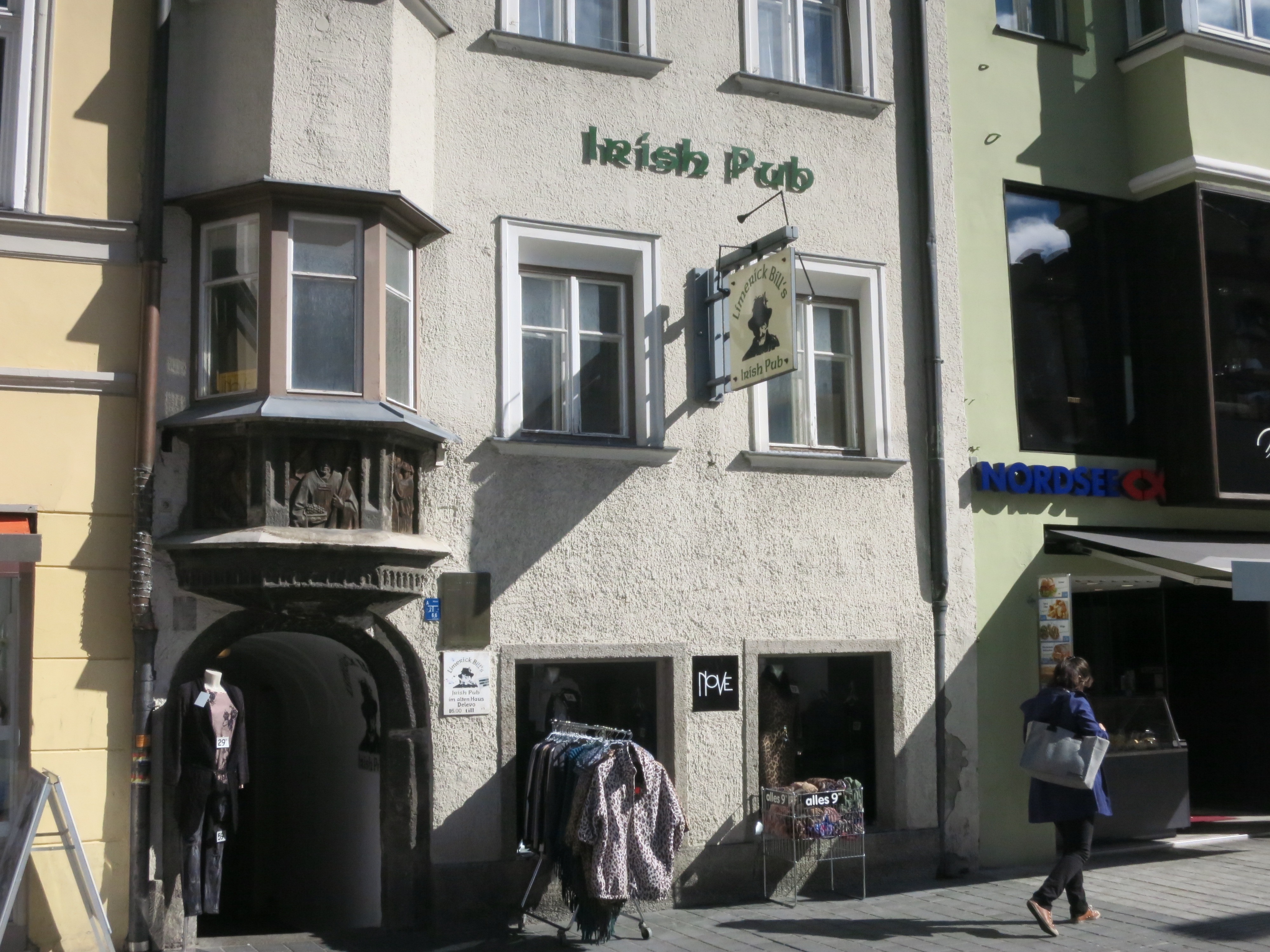 Irish Pub