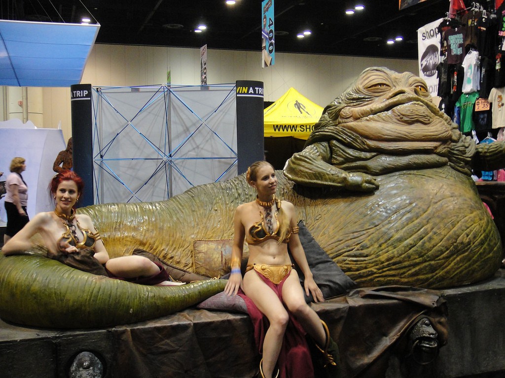 Star Wars - das ist echte Liebe. Foto (c) The Conmunity - Pop Culture Geek, Star Wars Celebration V - slave Leia's at Jabba, flickr.com