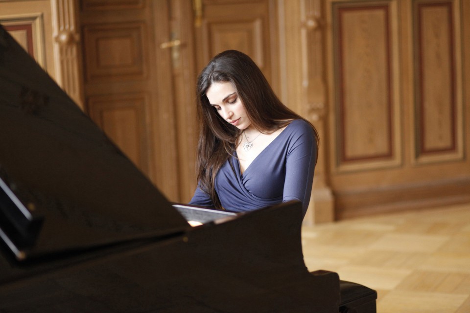 Der Klarheit und der Melodie verpflichtet: Olga Scheps (Bild: Uwe Arens)
