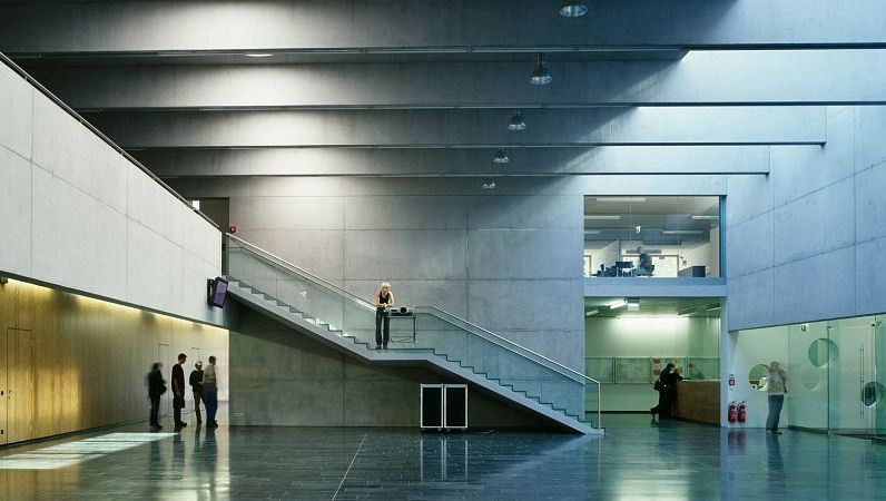 Hier wird an der Uni geslamt, der Abschluss