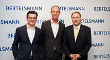 Thomas Mackenbrock, Leiter des neuen Corporate Centers von Bertelsmann in São Paulo, Thomas Rabe, Vorstandsvorsitzender der Bertelsmann AG, und der deutsche Generalkonsul in São Paulo, Matthias Ludwig Bogislav von Kummer (v.l.n.r.).
