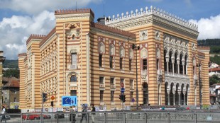Das alte Rathaus in Sarajevo