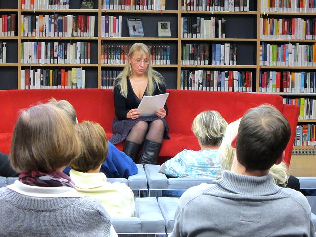 Dagmar Isabell Schmidbauer liest in der Zentralbibliothek