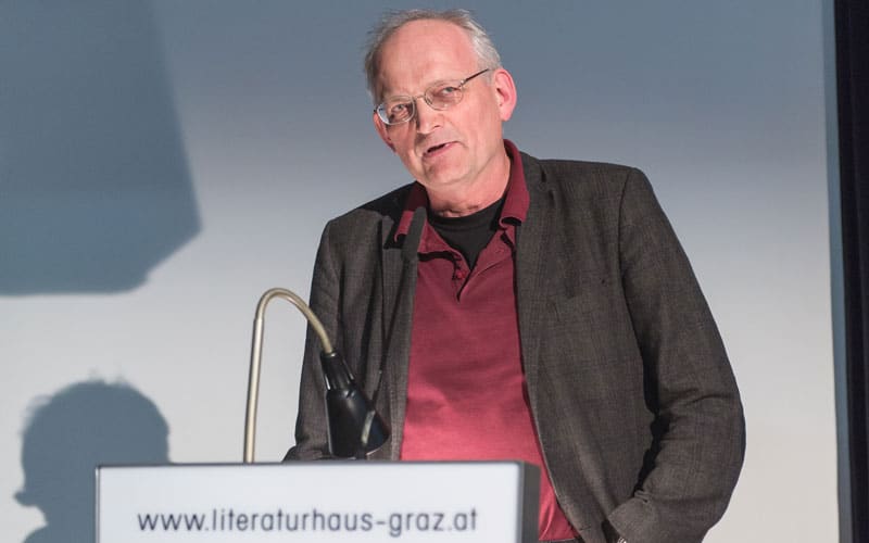 Dekan_dr_lukasMeyer.jpg