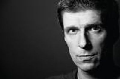  Douglas Levy