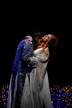 Aino Laos in “Phantasma auf der Bühne”