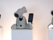 Shimi: Roboter-Musikanlage, die sich zum Beat bewegt