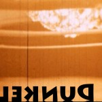 Mashup von Juliane Duda zu dem Buch von Czesław Miłosz: Zeichen im Dunkel