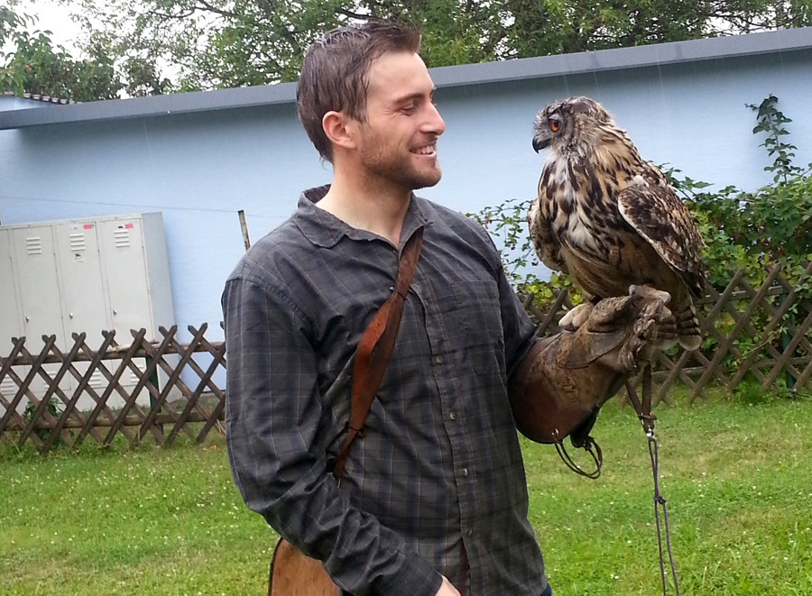 Clair_zivil mit Vogel