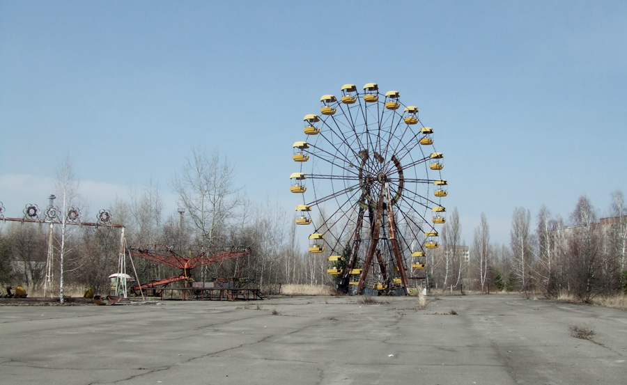Pripyat_-_Abandoned_funfair_ Justin Stahlmann cc by 2.0