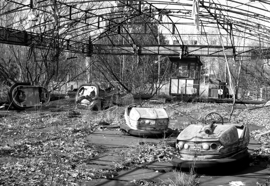 Pripyat_-_Bumper_cars_ Justin Stahlmann cc by 2.0