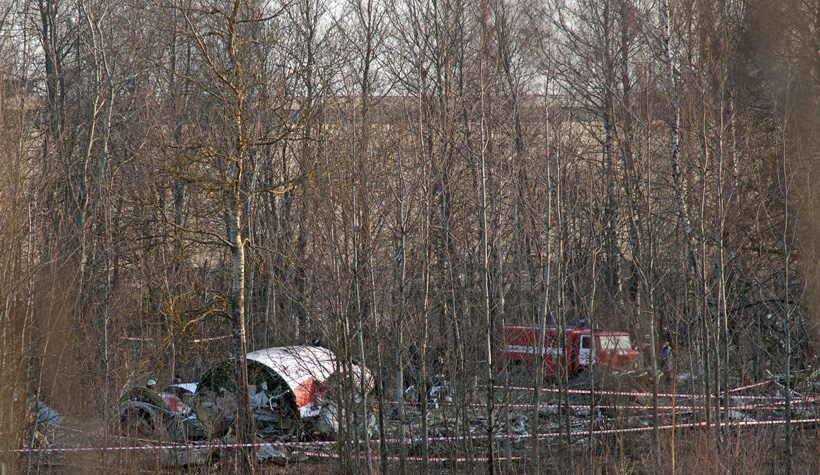 Fragments of TU-154 the Polish president at the crash site in Sm