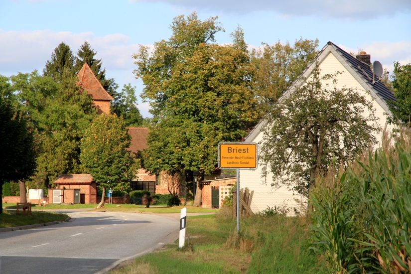 ortseingang briest_825