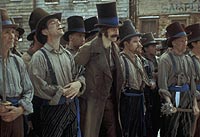 Gangs of New York (R: Martin Scorsese)