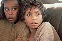 Rabbit-Proof Fence (Long Walk Home) (R: Phillip Noyce)