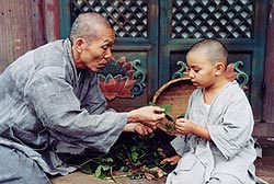Frühling, Sommer, Herbst, Winter … und Frühling (Bom, yeorum, gaeul, gyeouol, geurigo … bom) (R: Kim Ki-duk)