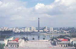 Christian Kracht, Eva Munz, Lukas Nikol: Die totale Erinnerung. Kim Jong Ils Nordkorea