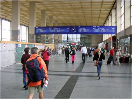 Westbahnhof_Wien_Sept_2008_copyright_Georg_Rigele
