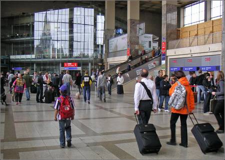 Westbahnhof_Wien_Sept_2008_copyright_Georg_Rigele
