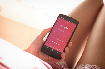 Handy - Smartphone - Jugendliche - Instagram - Glarean Magazin