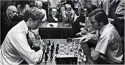Hartes Training: Youngster Andrew Soltis (r.) in New York gegen die Schach-Legende Bobby Fischer