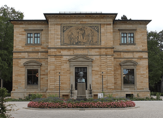 Genius loci der "Götter-Dämmerung" und des "Parsifal": Die Villa "Wahnfried" des Dichters und Musikers Richard Wagner